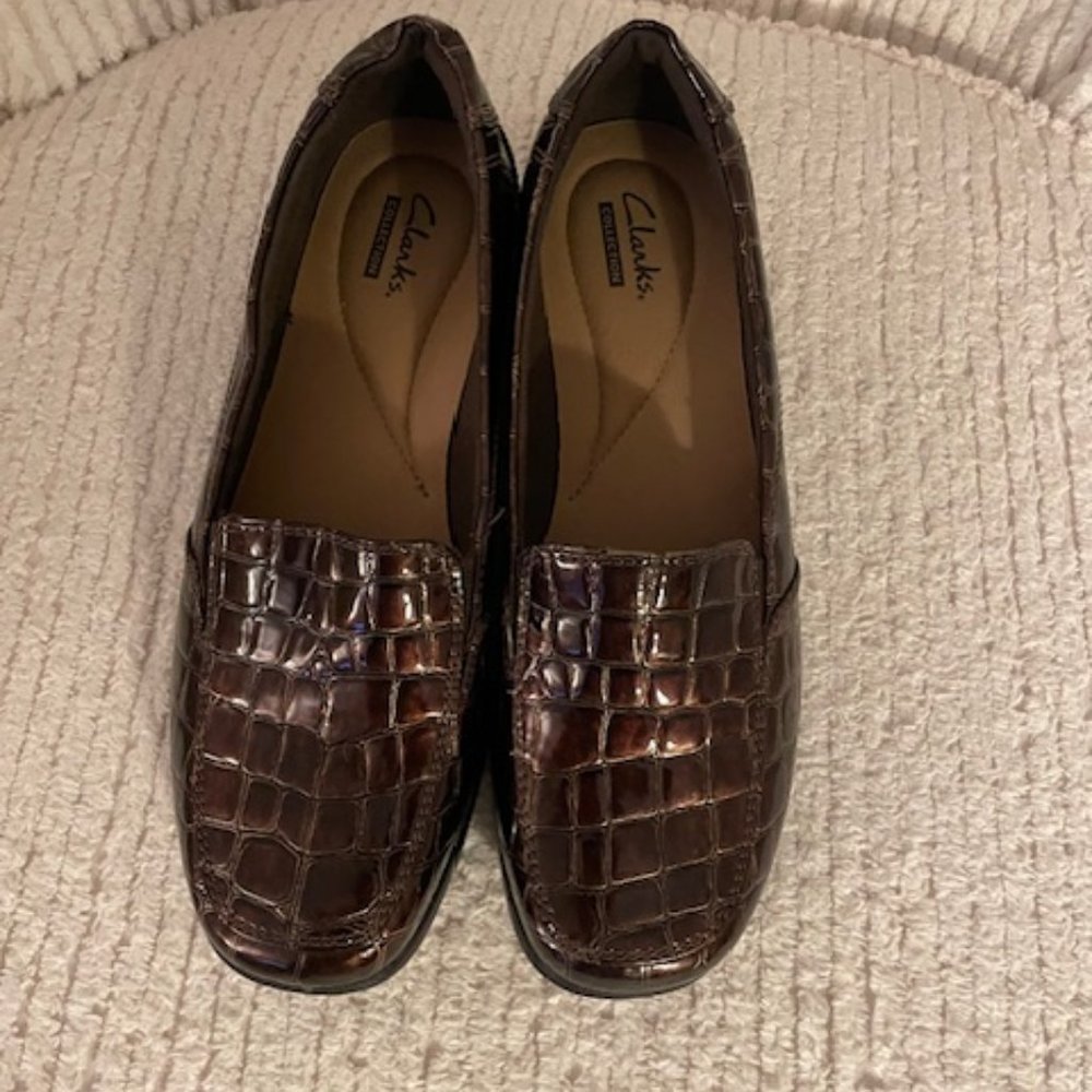 Ladies Clarks Brown Alligator Loafers